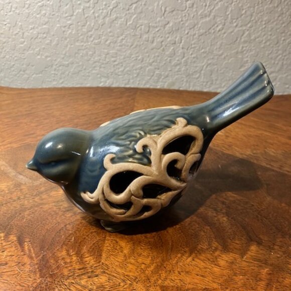 Decorative Hollow Porcelain‎ Bird Figurine 5"L - Picture 1 of 5